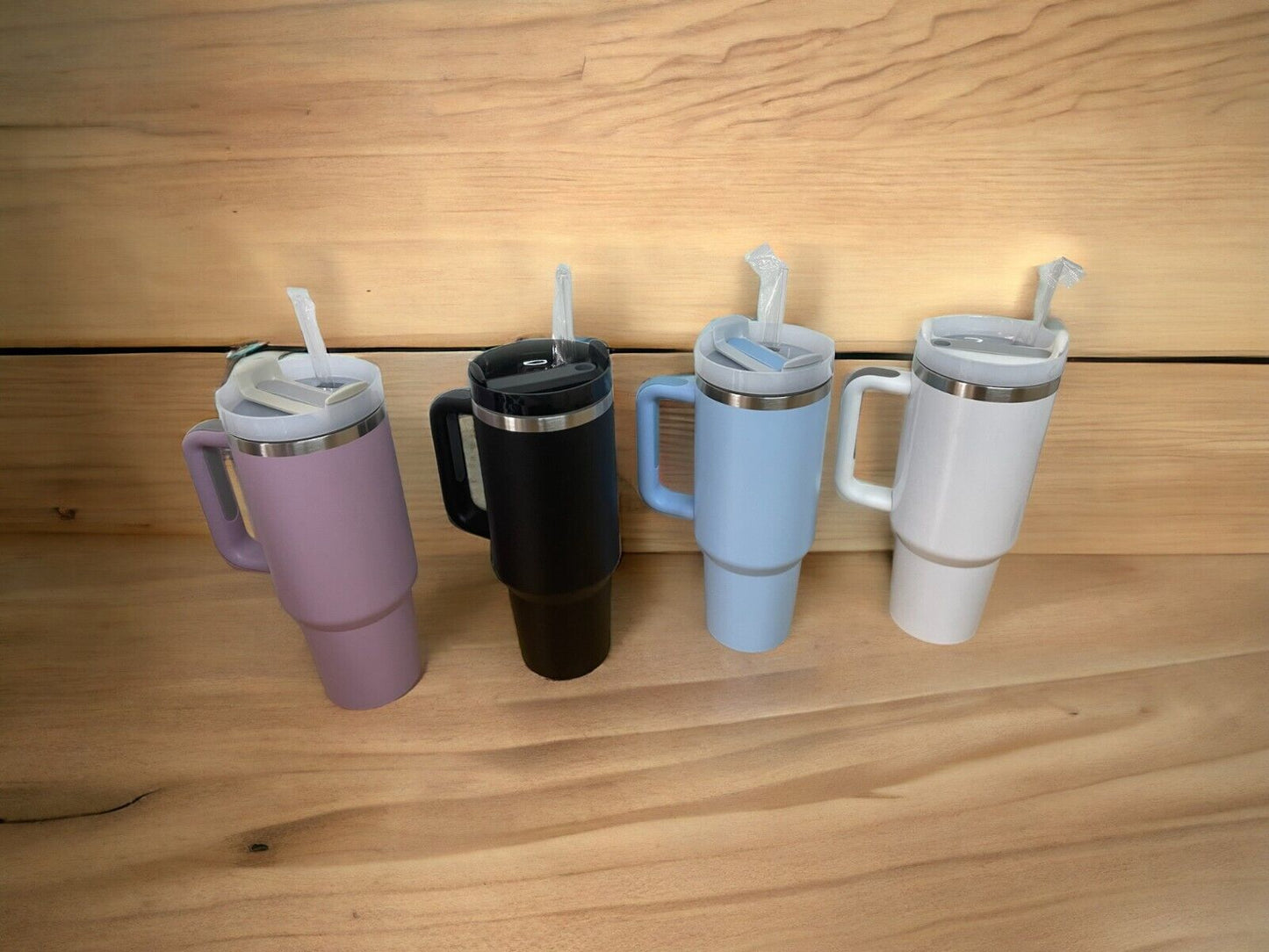 Stitch design 40oz Hot & Cold insulated tumbler with handle & straw